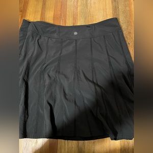 ATHLETA: levitate skort; size 14